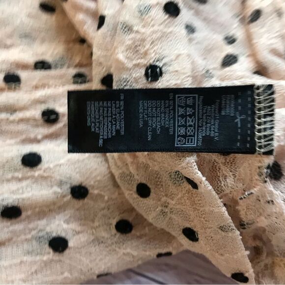 Forever21 Pale Peachy Pink Stretch Lace Semi Sheer Polka Dot Top Size Small - Picture 8 of 8